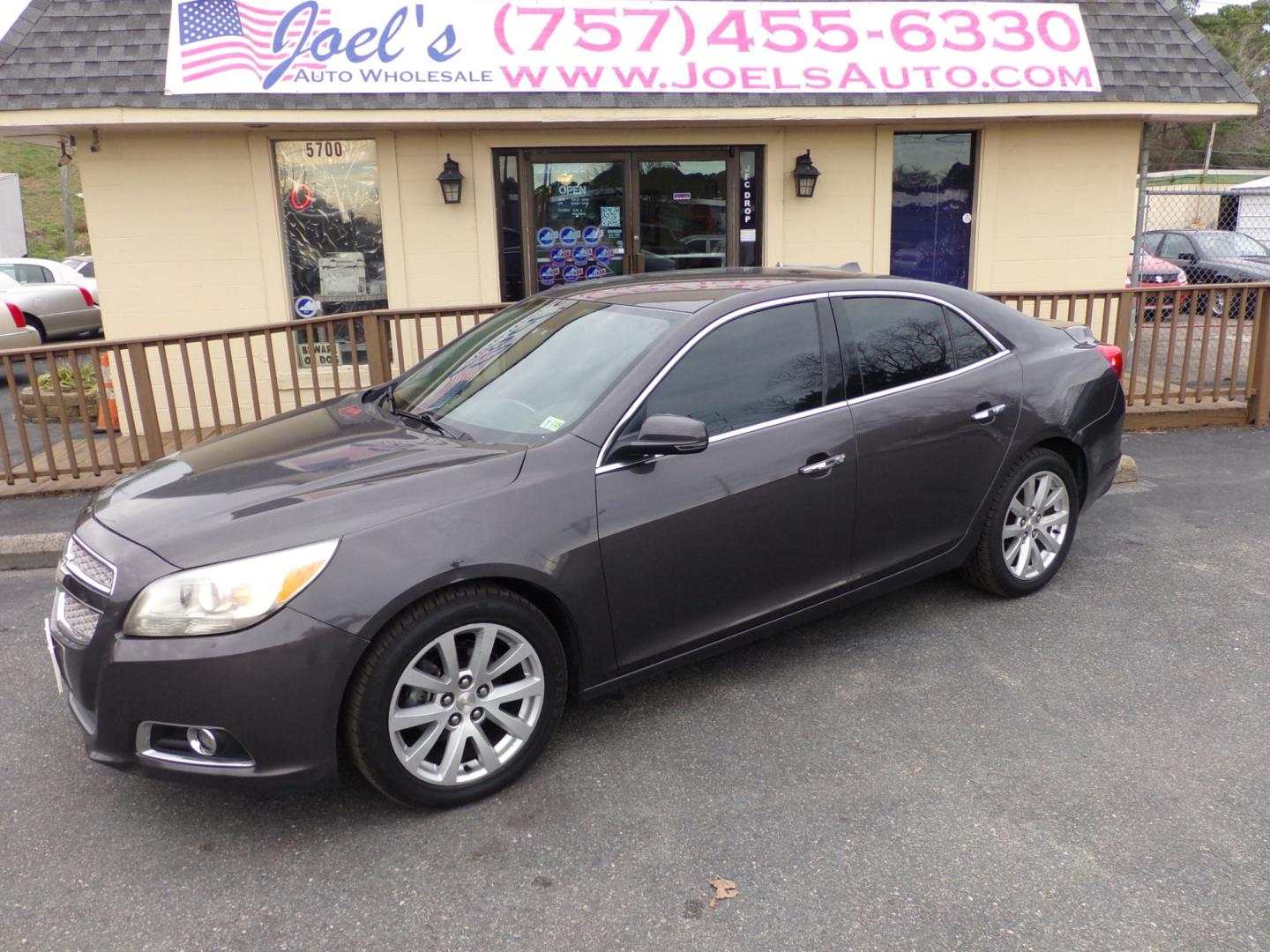 2013 Gray Chevrolet Malibu (1G11H5SA1DF) , Automatic transmission, located at 5700 Curlew Drive, Norfolk, VA, 23502, (757) 455-6330, 36.841885, -76.209412 - Photo#0